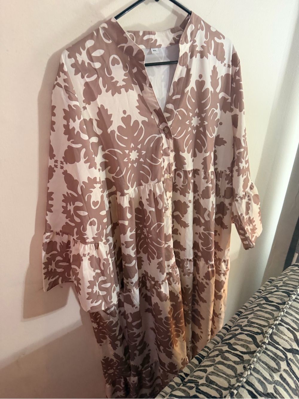 Boutique Brand Size XXL Tan Cream Tiered Maxi Dress